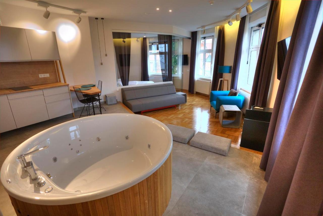 Cardinal Apartments Zagreb Bagian luar foto
